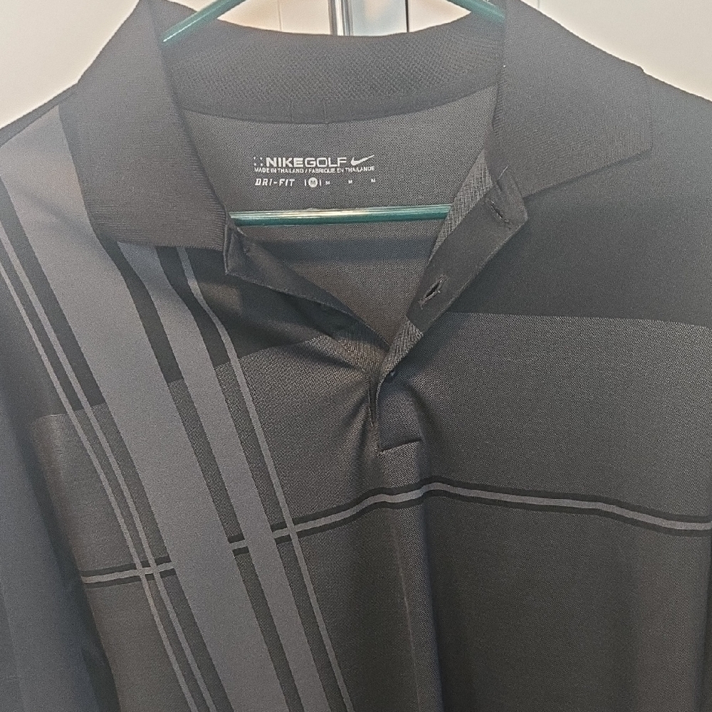 Nike Men's Black and Gray Golf Polo